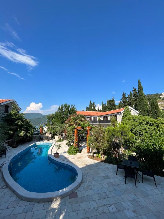 Forte Rose Resort Tivat Exterior foto